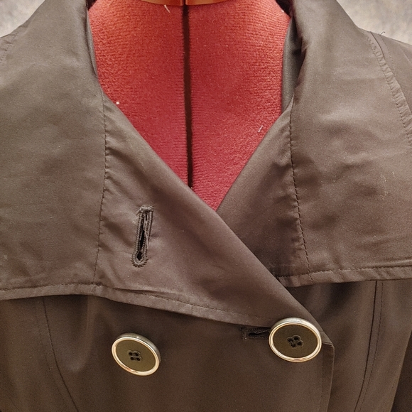 NWOT Laura trench - Picture 4 of 5
